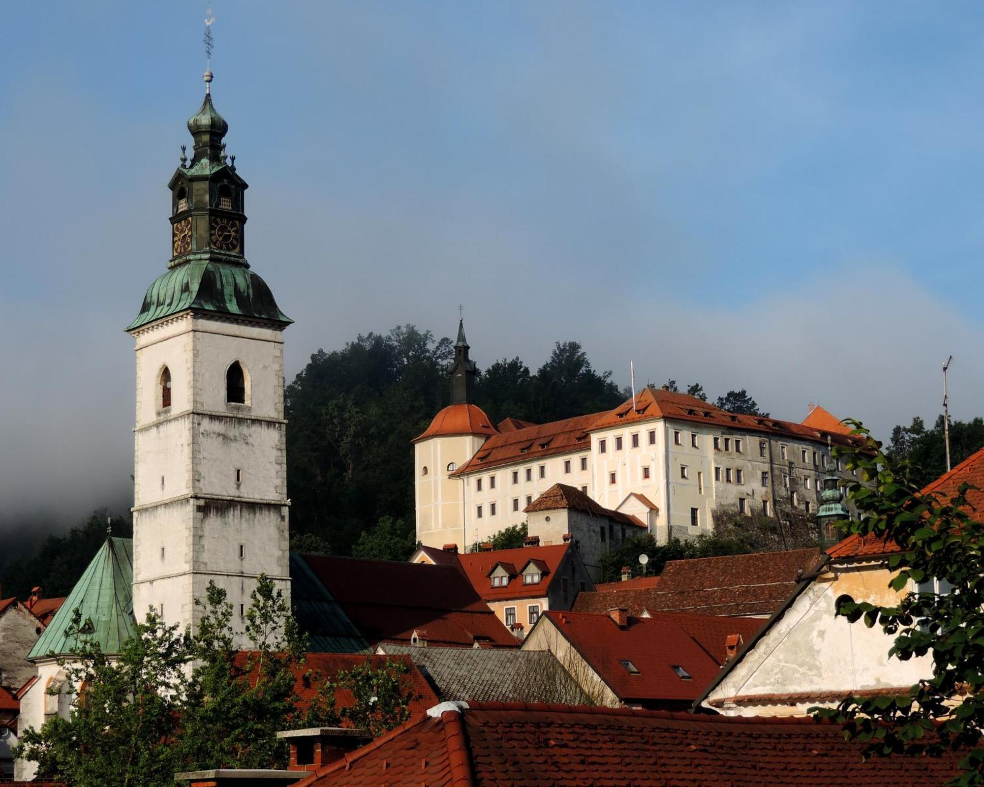 Rooms And Apartment Na Poljani Škofja Loka المظهر الخارجي الصورة